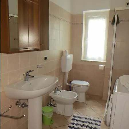 La Casa Gialla Daire *