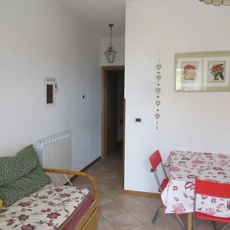 La Casa Gialla * Moneglia
