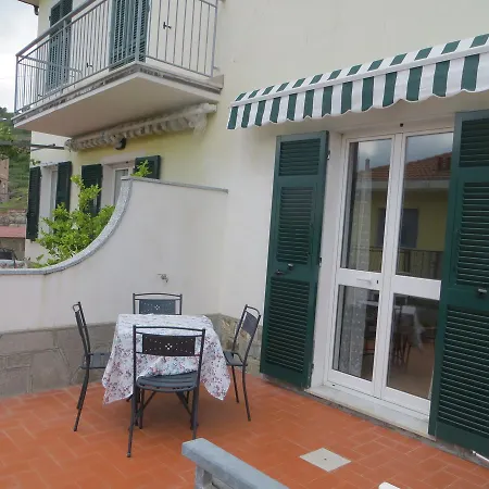 La Casa Gialla * Moneglia